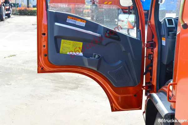Dayun Yitu 143hp 4X2(6 wheels) 3.2m Dump Truck Cab (2) | 86Trucks
