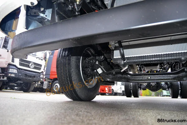 Dongfeng Commercial Vehicle Tianjin VR 230hp 4X2(6 wheels) Sweeper Truck (Jinge Brand) Chassis (2) | 86Trucks