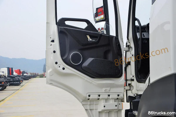 Dongfeng Commercial Vehicle Tianlong KL 6X4(10 roues) tracteur routier électrique pur à batterie interchangeable Cabine (2) | 86Trucks