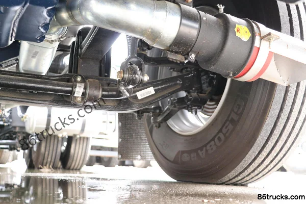 Beiben V3ET Truck version légère 460 ch 6X4(10 roues) tracteur routier pour matières dangereuses LNG Châssis (3) | 86Trucks