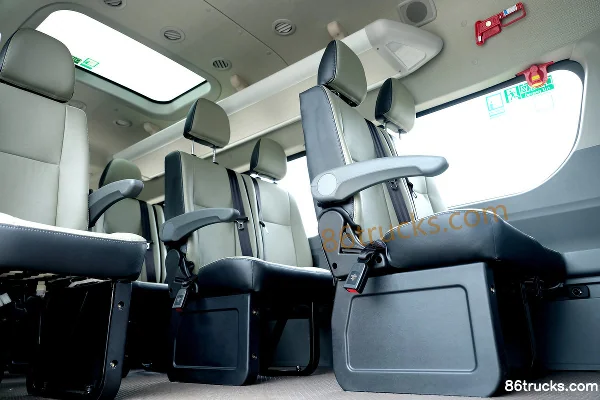 King Long Kaige L 2024 Luxury Type 150hp 2.7L CNG 17-Seat Light Bus Cab (2) | 86Trucks