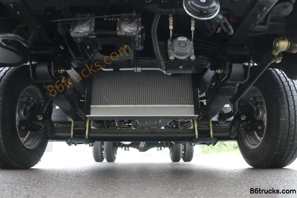 FARIZON V5M Édition Confort 3,7 m cabine simple benne à ridelles méthanol petit camion 4X2(6 roues) Châssis (1) | 86Trucks