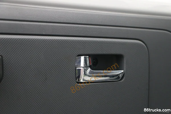 Huoyue Shentong Shentong01 Luxury Edition 1.4T 1.8m Single Row Battery Swap Pure Electric Sales Van 9.2kWh 4X2(6 wheels) Interior (3) | 86Tr
