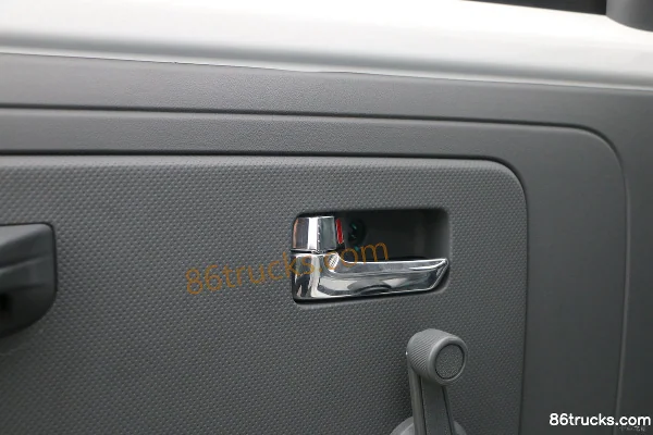 Huoyue Shentong01 Luxury Edition 1.8m Single Row Battery Swap Pure Electric Box Micro Truck Guoxuan 9.2kWh 4X2(6 wheels) Interior (3) | 86Tr