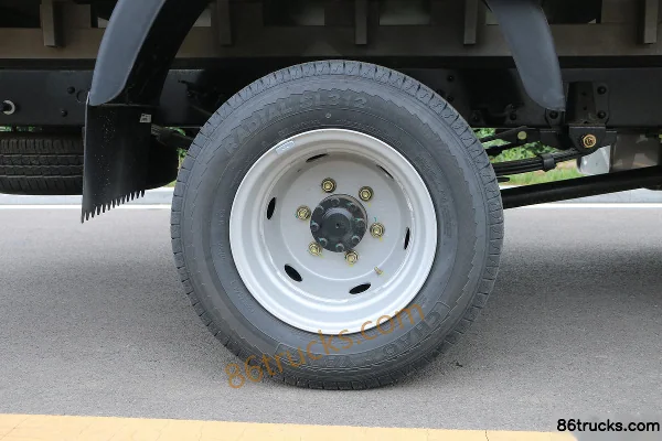 FARIZON V5M Comfort Edition 4.005m Single Row Methanol Stake Mini Truck 4X2(6 wheels) Chassis (3) | 86Trucks
