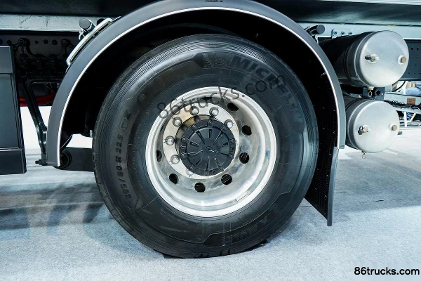 BYD ETH8 18T 6.8m Pure Electric Van Cargo Truck 4X2(6 wheels) Chassis (2) | 86Trucks