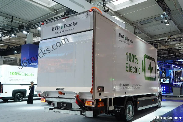 BYD ETM6 11T 6.2m Pure Electric Van Cargo Truck 4X2(6 wheels) Body (2) | 86Trucks