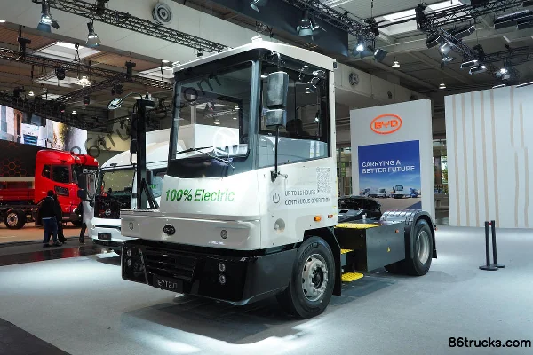 BYD EYT2.0 18T 4X2(6 wheels) Pure Electric Terminal Tractor Truck Exterior (3) | 86Trucks