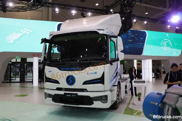 SHACMAN Delong L6000 4X2(6 wheels) Electric Cargo Truck 310kWh Exterior (3) | 86Trucks