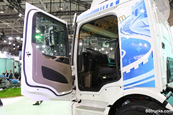 SHACMAN Delong L6000 4X2(6 wheels) Electric Cargo Truck 310kWh Interior (1) | 86Trucks