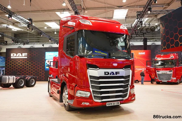 DAF XF Heavy Truck 450 hp 4X2(6 wheels) Tractor Truck Exterior (2) | 86Trucks