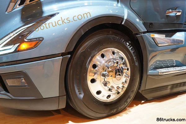 Volvo VNL poids lourd 500 ch 6X4(10 roues) tracteur routier AMT automatique Châssis (1) | 86Trucks