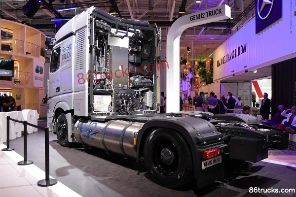 Mercedes-Benz GenH2 4X2(6 roues) tracteur routier à pile à combustible 72 kWh Châssis (2) | 86Trucks
