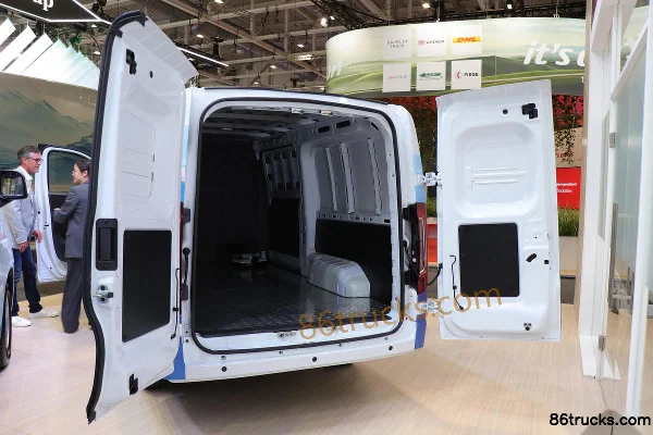 Dongfeng eStar V5 5,27 m camion fourgon électrique pur (autonomie 260 km) 41,86 kWh Carrosserie (1) | 86Trucks