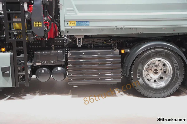 MAN eTGS Heavy Truck 6X2(8 wheels) Electric Truck with Crane (eTGS 28.449) Chassis (1) | 86Trucks