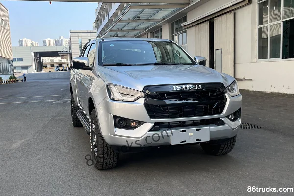 Isuzu T30 Explorer 3.0T Diesel 143hp Two-Wheel Drive Manual Double-Row Long-Wheelbase Pickup Truck Cab (2) | 86Trucks
