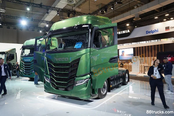 IVECO S-WAY BIO-CNG 4X2(6 wheels) 500hp AMT Automatic Tractor Truck Exterior (3) | 86Trucks