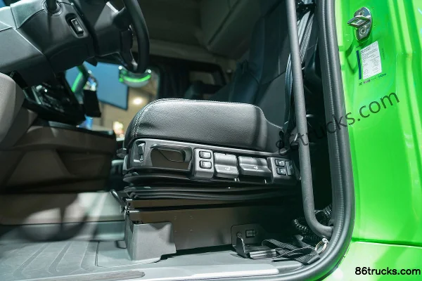 Scania New R Series 460hp 4X2(6 wheels) AMT Automatic Tractor Truck Cab (3) | 86Trucks
