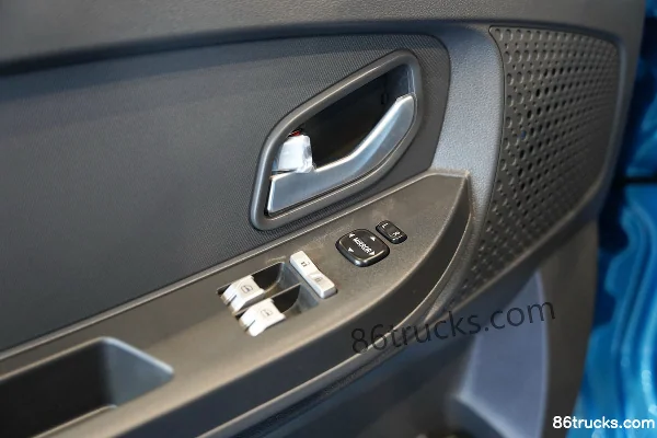 Feidi Enter Overseas Version 2.7T 2-Seat 4.46m Pure Electric Panel Van 41.86kWh Cab (2) | 86Trucks