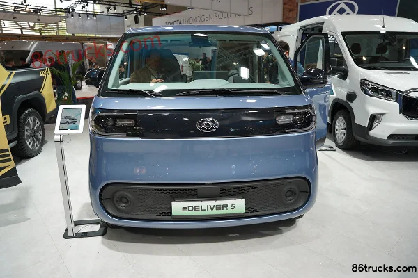 Maxus eDeliver5 Pure Electric Van 64kWh Exterior (2) | 86Trucks