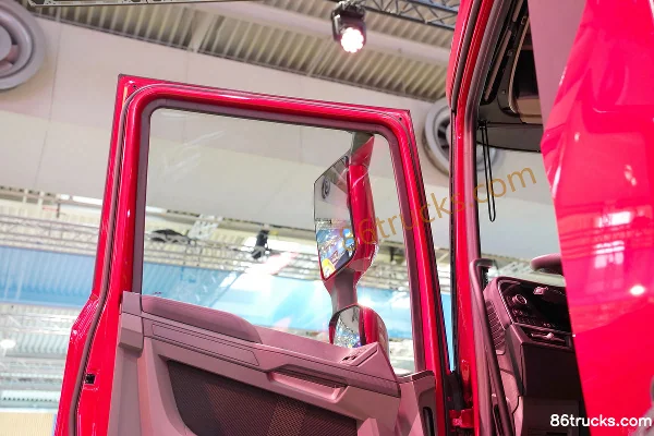 DAF XFC 480 ch 8X4(12 roues) AMT automatique camion porteur Cabine (3) | 86Trucks