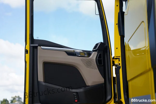 MAN TGX 640hp 4X2(6 wheels) tractor truck (TGX 18.640) Cab (2) | 86Trucks