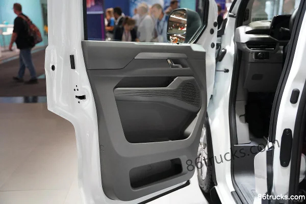 Volkswagen E Transporter panel van Cab (3) | 86Trucks