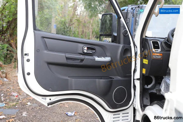 Feidi GX Chang Xiang Edition 1.6L 122 hp 4X2(6 wheels) Gasoline 3.6m Single Row Flatbed Micro Truck Cab (2) | 86Trucks