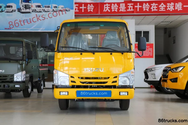 Qingling Isuzu 100P 130hp 4X2(6 wheels) 2.065m double-row flatbed light truck Exterior (2) | 86Trucks