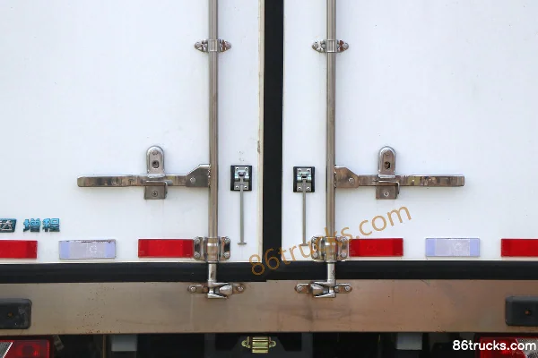 JMC Lexing E-Luda 4.5T 4.11m Single Row Extended Range Hybrid Refrigerated Truck (Air Brake) 50.386kWh 4X2(6 wheels) Body (3) | 86Trucks