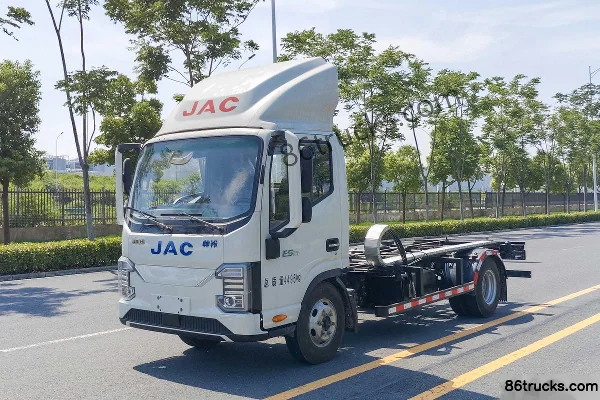 JAC Shuailing ES6 4.5T single-row pure electric swap-body light truck 63.75kWh 4X2(6 roues) Extérieur (3) | 86Trucks