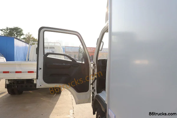 Foton M2 Plus 2L CNG 127 hp 4X2(6 wheels) Dongan 5-speed 3.8m Crew Cab Van Micro Truck (1) | 86Trucks