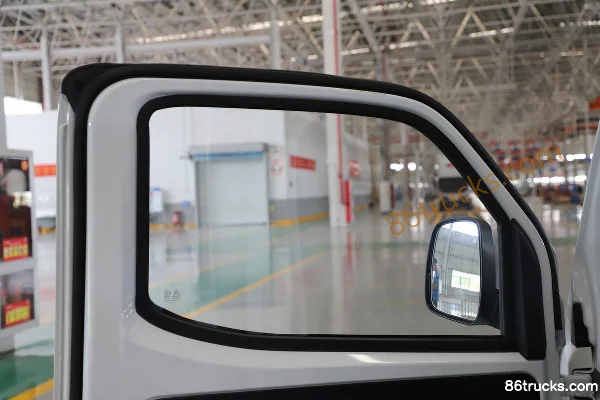 Yuchai New Energy Yubao EC600 Standard Edition 1.4T 1.97m Single Row Pure Electric Van Mini Truck 10.36kWh 4X2(6 wheels) Interior (3) | 86Tr