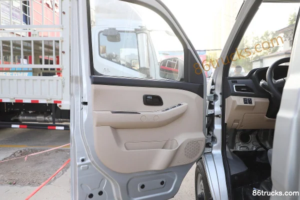 JAC micro truck Duomi EV1 2.8T 3.05m single-row pure electric flatbed micro truck 41.86kWh 4X2(6 wheels) Interior (2) | 86Trucks