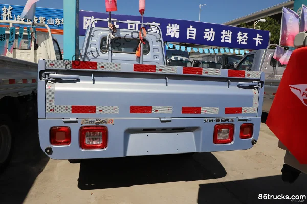 Foton XianglingQ Integrated Luxury 1.3L 91hp 4X2(6 wheels) Gasoline 2.1m Double Row Flatbed Mini Truck (Single Rear Tire) Body (2) | 86Truck