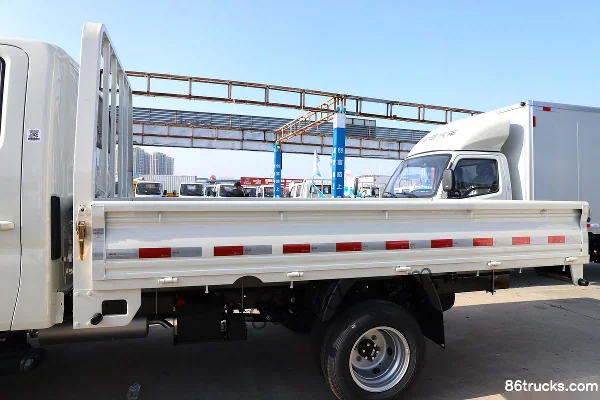 Foton Xiangling M2 Plus 1.6L 122 hp 4X2(6 wheels) 3.1m Double Row Flatbed Mini Truck Body (1) | 86Trucks