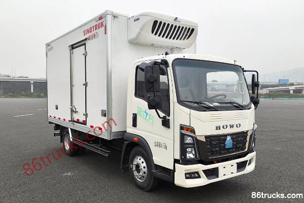 Sinotruk HOWO Blue Cube Tongshuai 4.5T 4.08m Pure Electric Refrigerated Truck 100.46kWh 4X2(6 wheels) Exterior