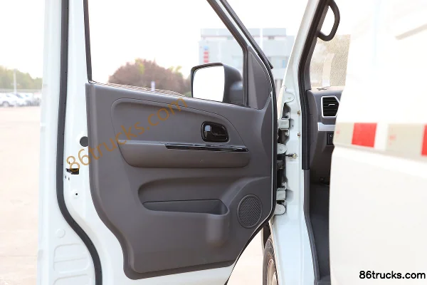 Kama Junhang ES7 3.2T 2-seat 5.265m pure electric panel van 41.86kWh Cab (2) | 86Trucks