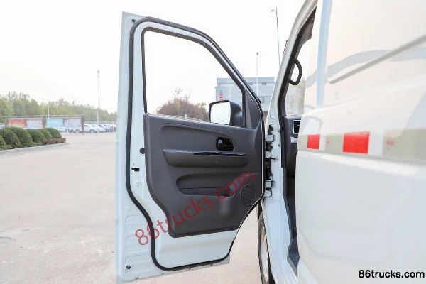 Kama Junhang ES7 3.2T 2-seat 5.265m pure electric panel van 41.86kWh Cab (1) | 86Trucks