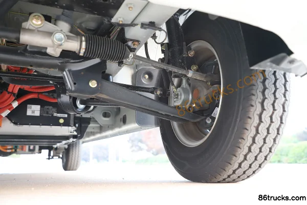 Kama Junhang ES7 3.2T 2-seat 5.265m pure electric panel van 41.86kWh Chassis (3) | 86Trucks