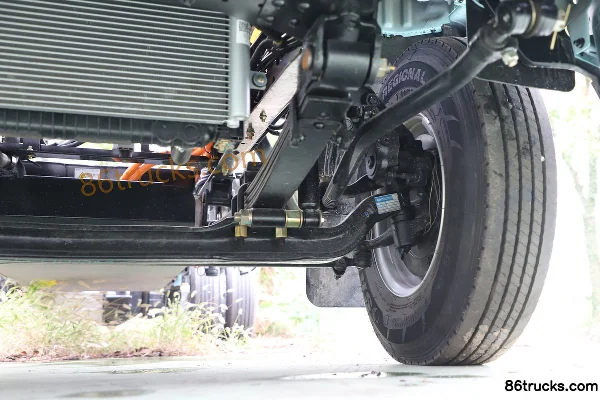 SHACMAN Commercial Vehicle Zhiyun S300 4.5T 4.2m single-row pure electric van light truck (air brake) 100.46kWh 4X2(6 wheels) Chassis (3)