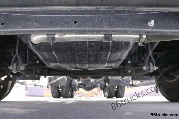 Dongfeng HS7 590 ch 6X4(10 roues) tracteur routier LNG automatique (retardateur hydraulique) Châssis (1) | 86Trucks