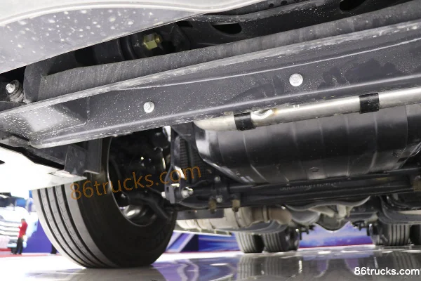 Dongfeng HS7 580 hp 6X4(10 wheels) Tractor Truck (Hydraulic Retarder) Chassis (2) | 86Trucks