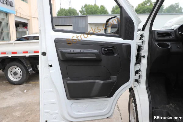 JAC Lanmao M1 2024 Guoxuan Elite Edition 2,7T 2 places 4,745 m fourgon électrique pur 38,7 kWh Cabine (2) | 86Trucks