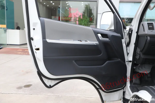 Tuyano Fenjing G7 2024 Urban Logistics Edition 2-seat Electric Long Wheelbase High Roof Panel Van CATL 53.58kWh Cab (2) | 86Trucks