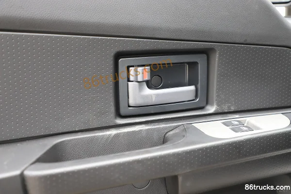 Ruichi EC35V 2023 Standard Edition 2.6T 2-Seat 4.518m Electric Panel Van 38.64kWh Cab (3) | 86Trucks