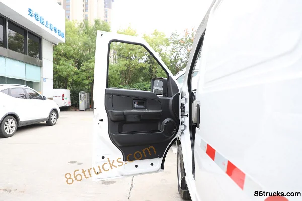 Ruichi EC35V 2023 Standard Edition 2.6T 2-Seat 4.518m Electric Panel Van 38.64kWh Cab (1) | 86Trucks