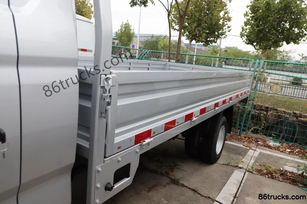 Ruichi ED71 Pioneer Type I 3.7m Single Row Pure Electric Flatbed Micro Truck CALB 56.67kWh 4X2(6 wheels) Body (1) | 86Trucks