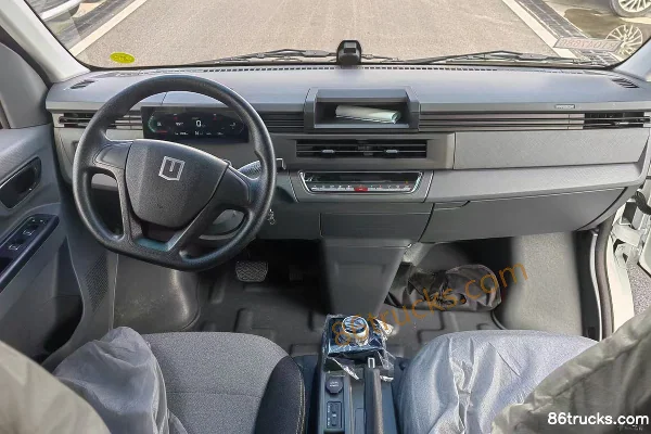 FARIZON Xingxiang V6E Windowed Version 4.845m Electric Panel Van 41.86kWh Cab (1) | 86Trucks