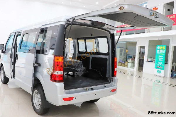 Ruichi ES50 2.1T 6-seat 4.5m Electric Multi-purpose Passenger Vehicle 38.64kWh Cargo Box (3) | 86Trucks